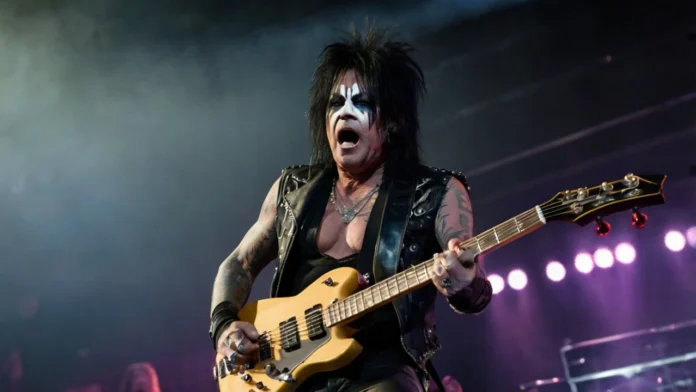 motley crue las vegas shows canceled