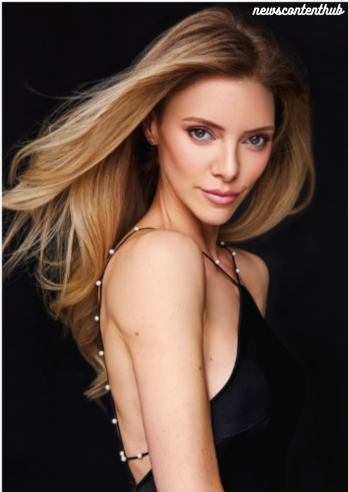 Elle Evans Model Career and Split: Remarkable Journey